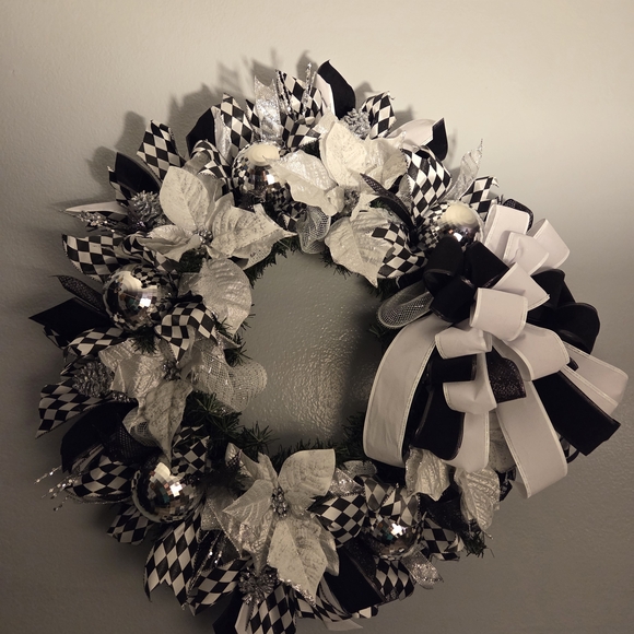Hand Crafted Other - Hand Crafted Black and White Holiday Wreath